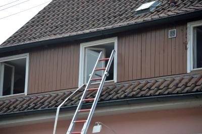 Essen auf Herd loest Feuerwehreinsatz in Kirchberg an der Murr aus